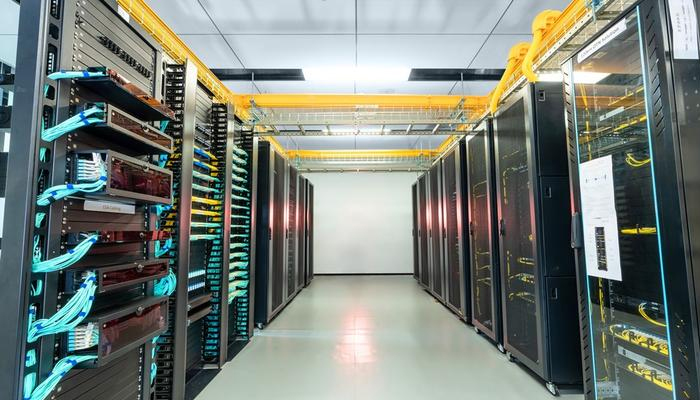 選擇工業(yè)機(jī)柜制造商的5大黃金標(biāo)準(zhǔn)——精致集團(tuán)20年經(jīng)驗(yàn)總結(jié)