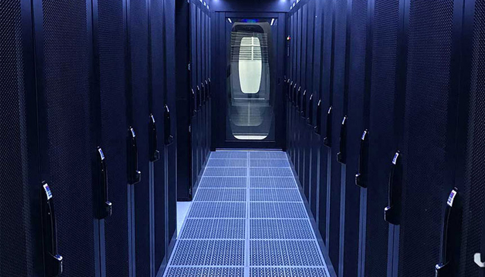 網(wǎng)絡(luò)機(jī)柜：數(shù)據(jù)時(shí)代的核心 “堡壘”